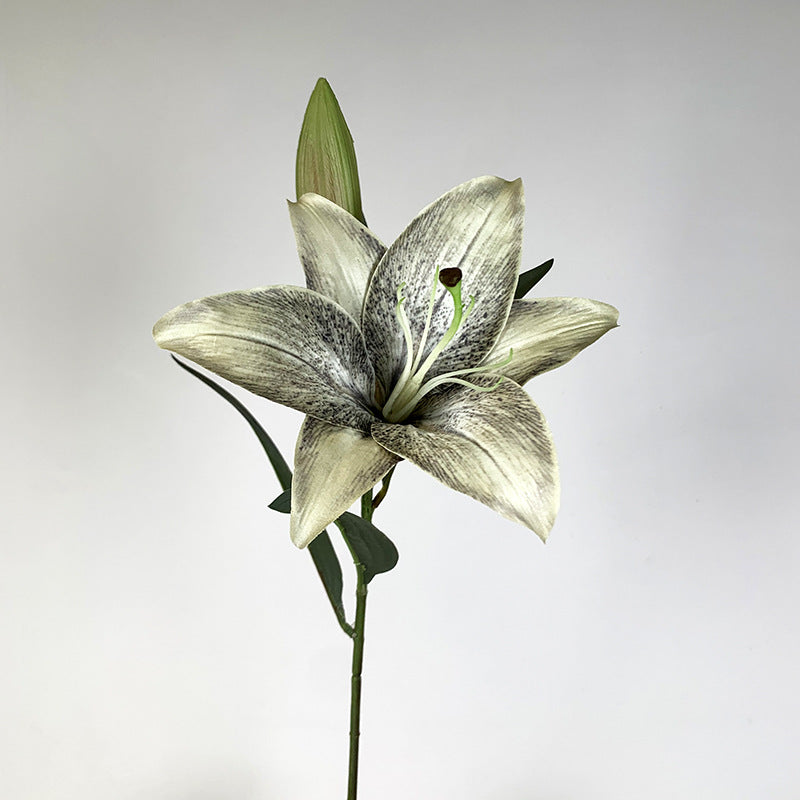 Лилия с двумя головками, два конца, один цветок, один бутон, имитация искусственного цветка лилии