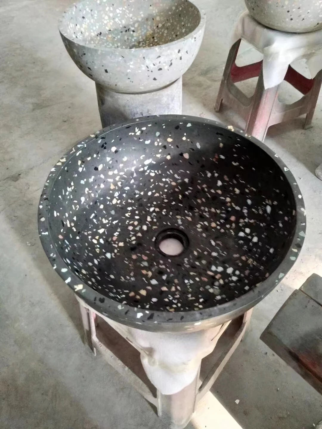 Заводские продажи высокопрочный прочный круглый бетонный умывальник из стекловолокна и цемента 